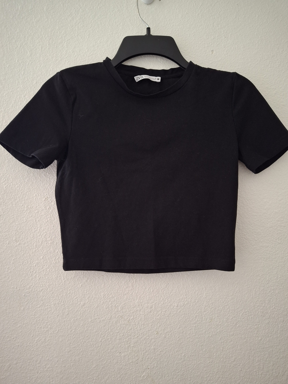 Zara Black Short Sleeve Cropped Tee